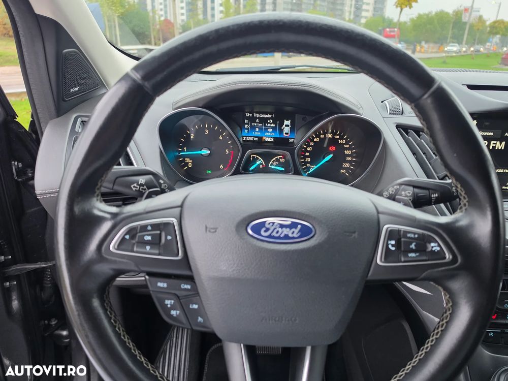 Ford Kuga - 11