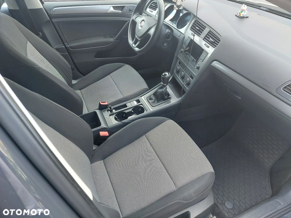 Volkswagen Golf VII 1.6 TDI BMT Trendline - 12