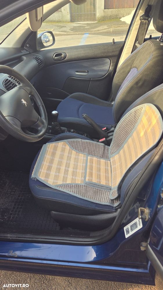Peugeot 206 1.4E Sedan - 8