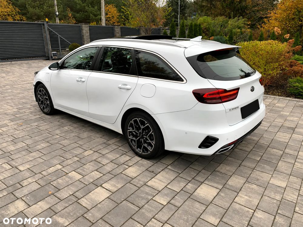 Kia Ceed 1.6 GDI PHEV Business Line DCT - 18