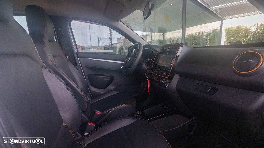 Dacia Spring Comfort Plus - 12