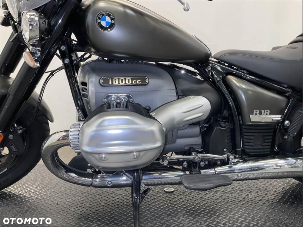 BMW R - 6