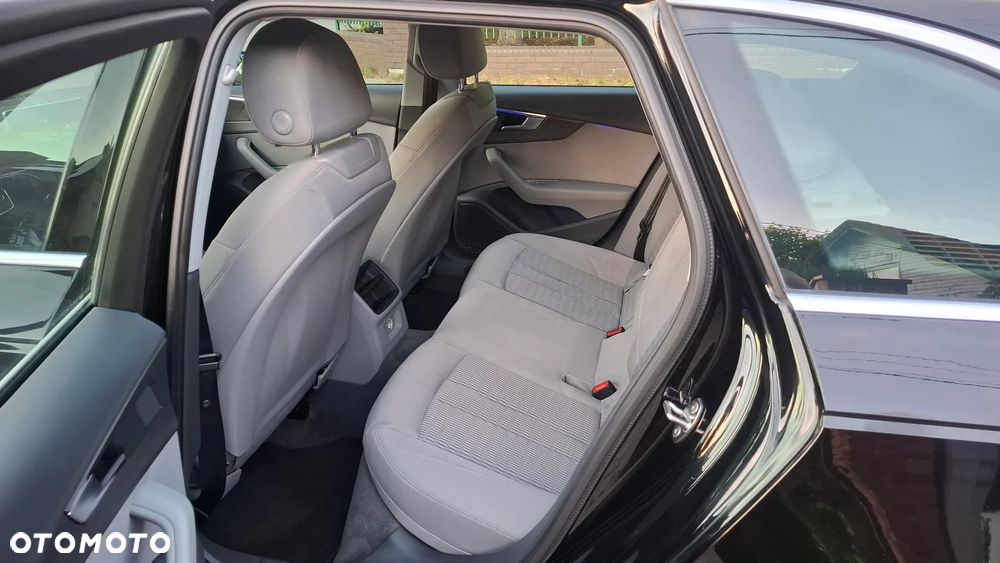 Audi A4 Avant 2.0 TDI S tronic - 9