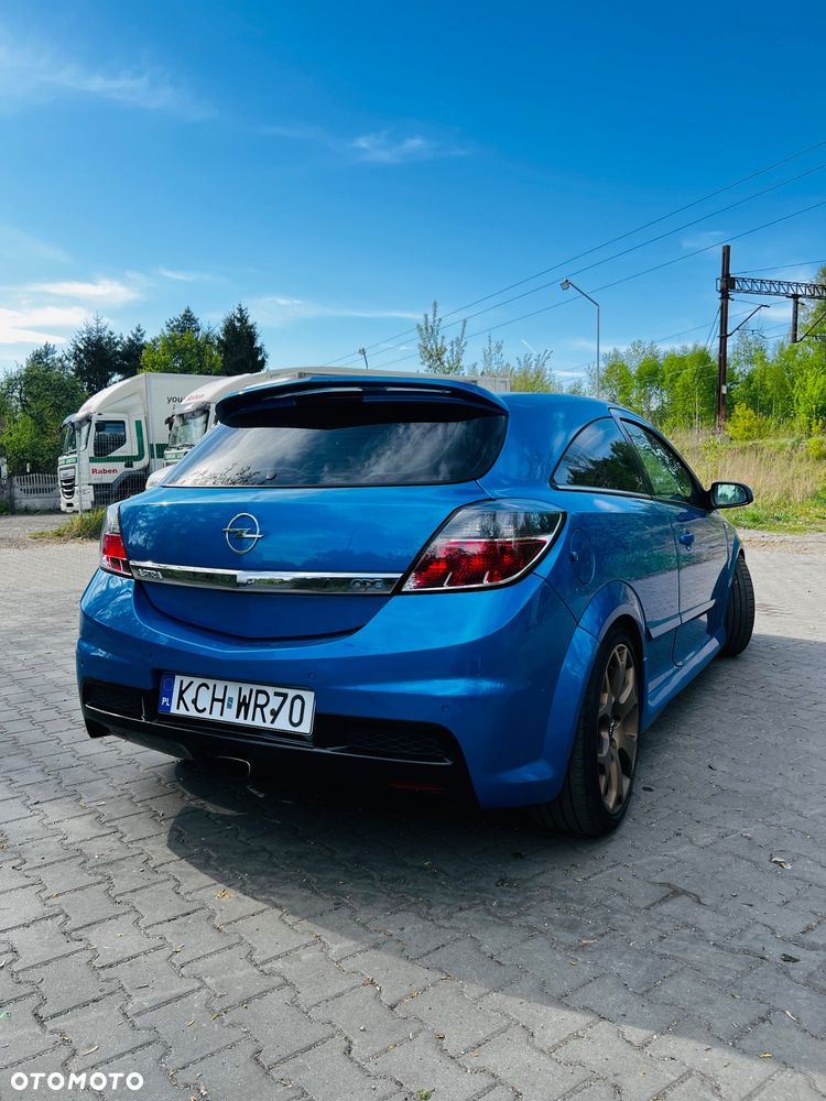 Opel Astra 2.0 T OPC - 2