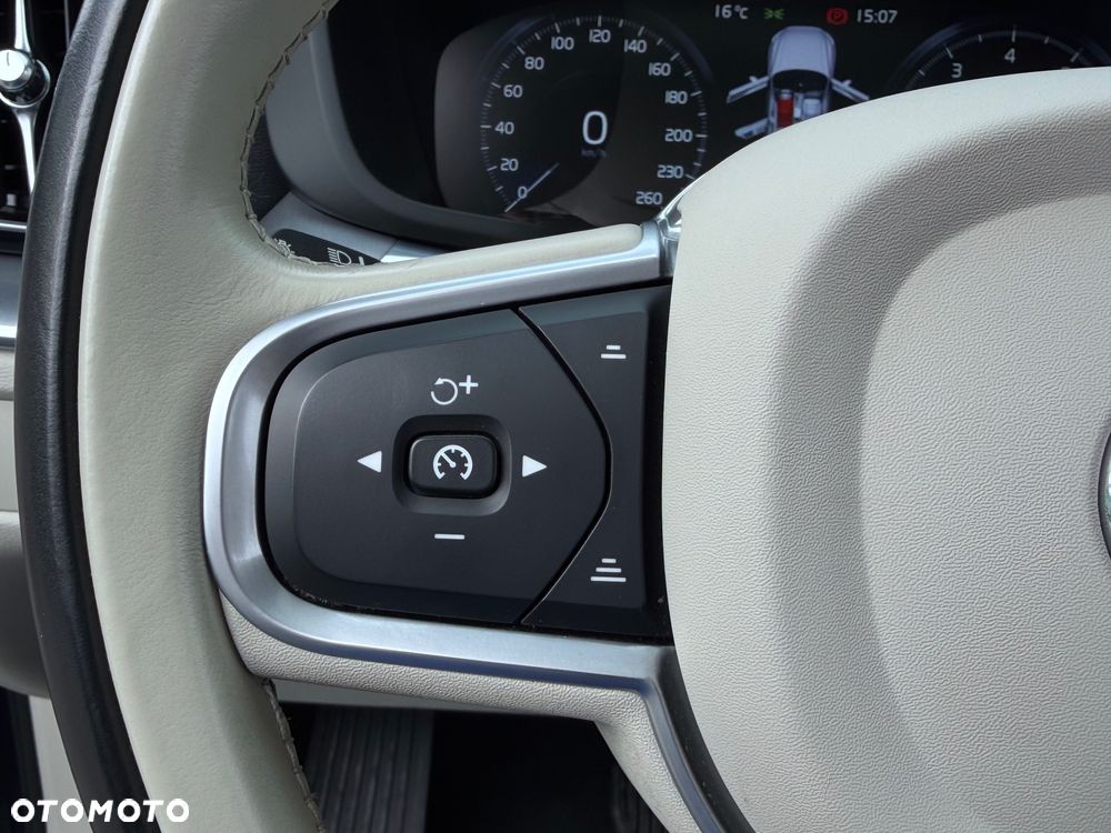 Volvo XC 60 B5 B Geartronic Momentum Pro - 30