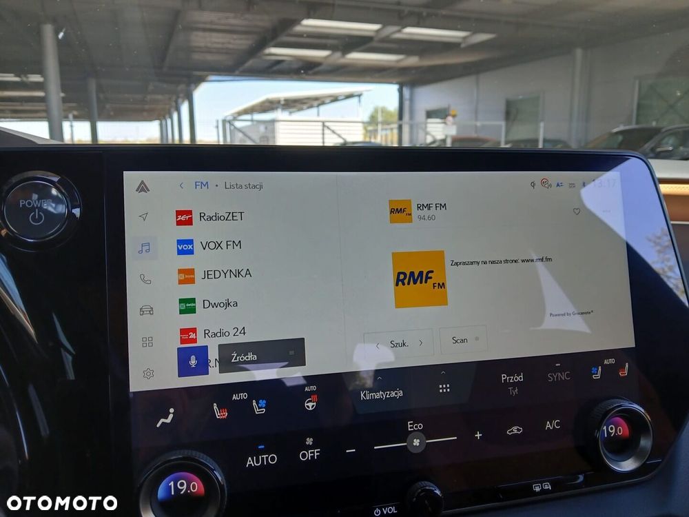 Lexus RX 450h+ Prestige - 19