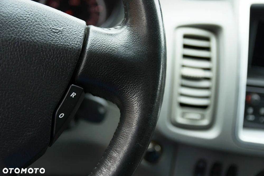 Renault Trafic Grand Passenger Black Edition - 28