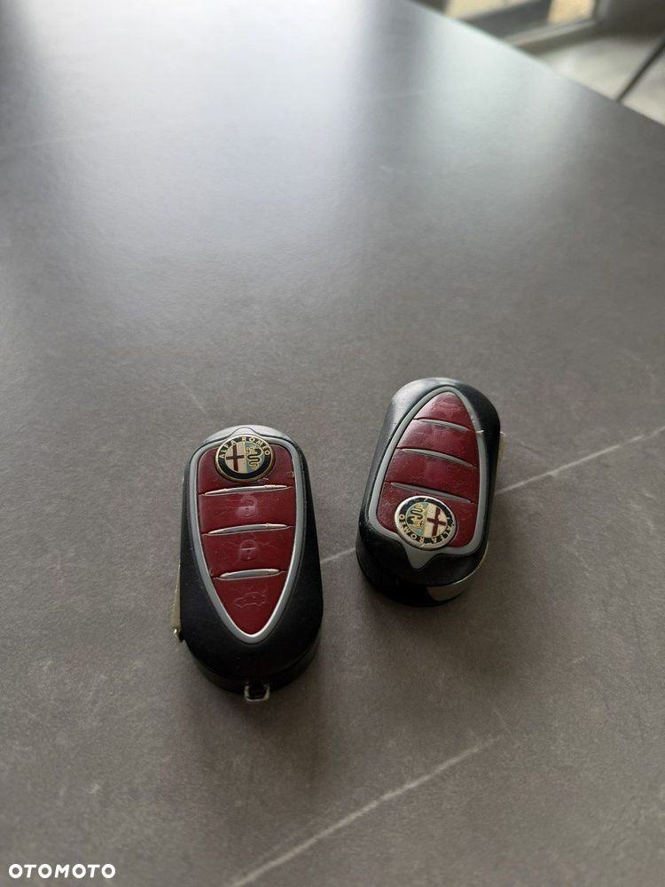 Alfa Romeo Mito - 25