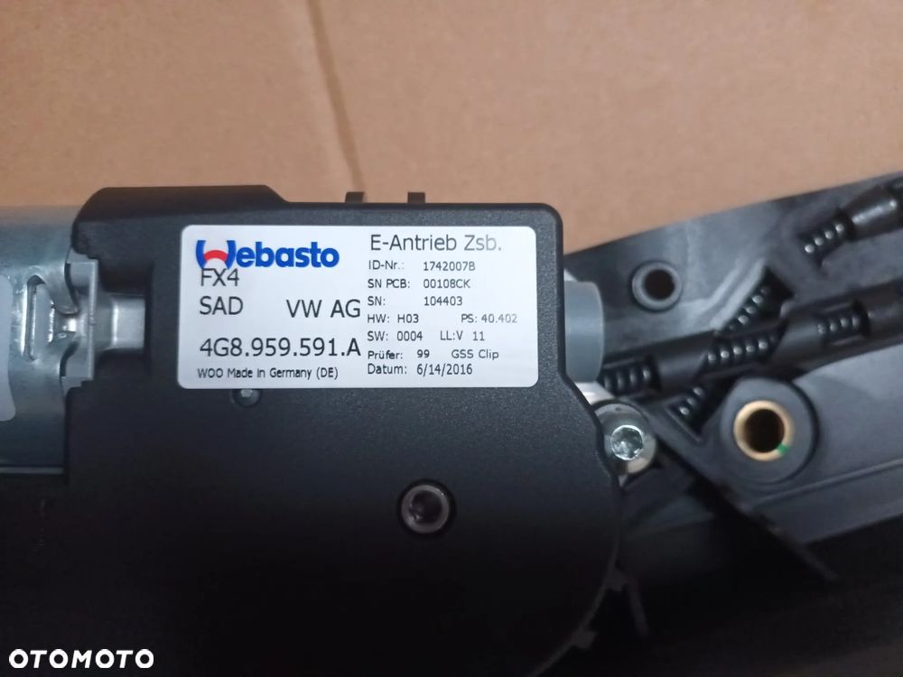 Audi A6 Sedan C7 4G lift szyberdach 4G5877041G bezowa czarna blenda 28km - 8