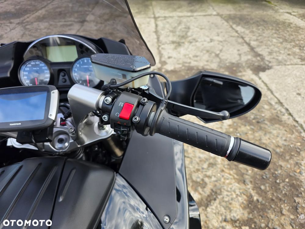 Kawasaki GTR - 12