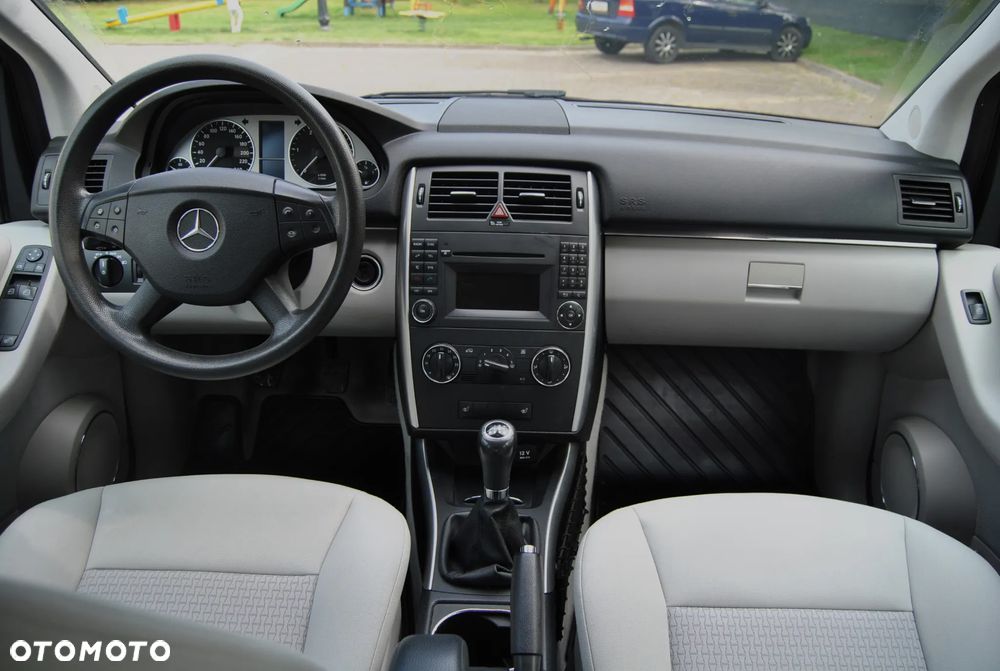 Mercedes-Benz Klasa B 180 CDI EU5 - 9