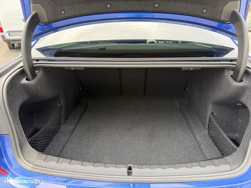 BMW 320 d Pack M Shadow Auto - 22