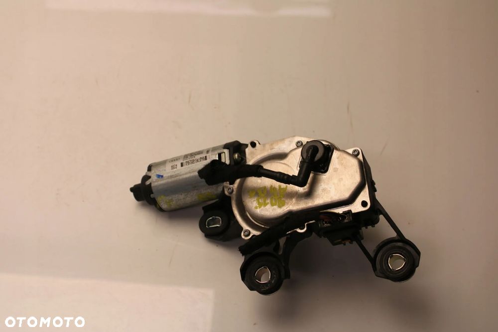 AUDI A4 B6 00R- SILNICZEK MECHANIZM WYCIERACZKI TYŁ 8E9955711 - 1