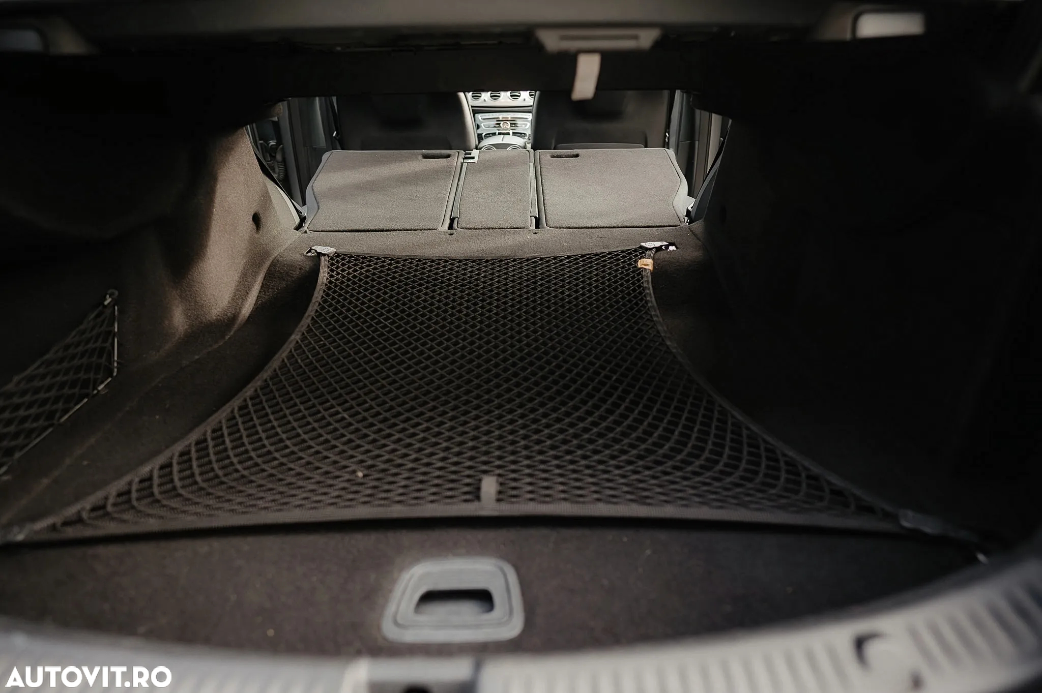 Mercedes-Benz E - 30