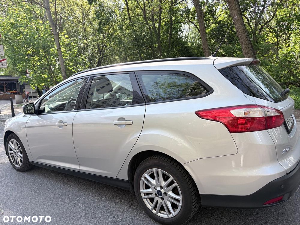 Ford Focus 1.6 TDCi DPF Start-Stopp-System SYNC Edition - 5