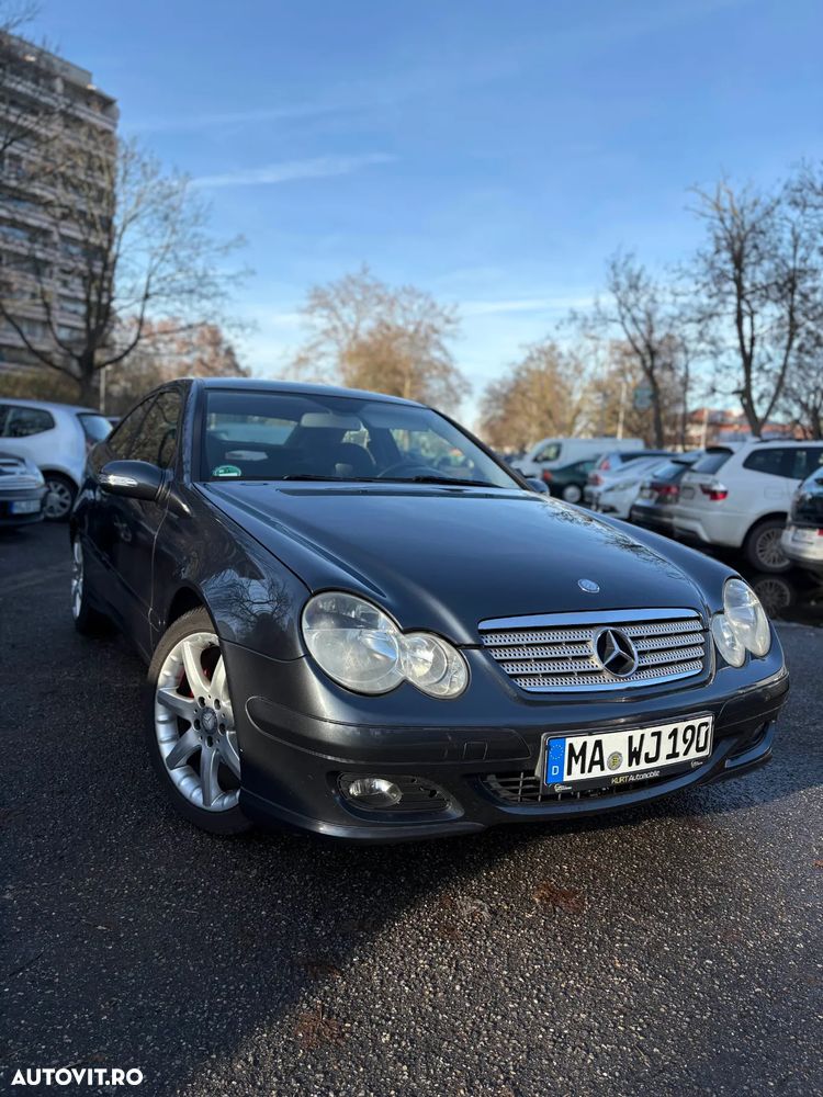Mercedes-Benz C 180 K Sportcoupe - 2