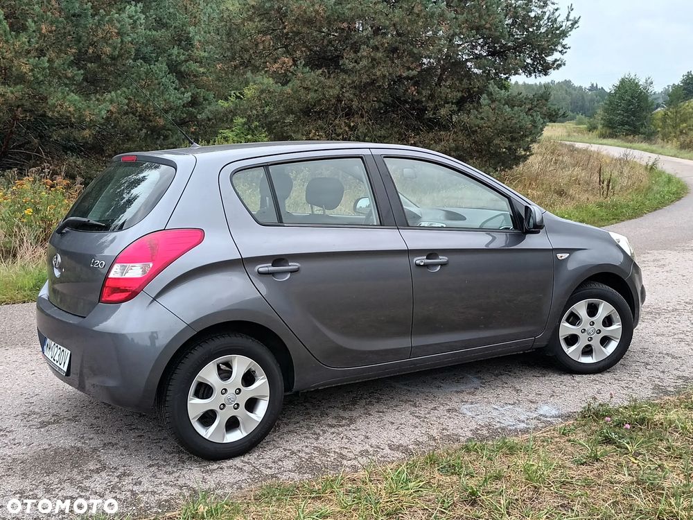 Hyundai i20 - 10