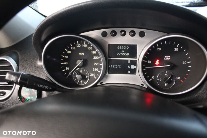 Mercedes-Benz ML - 25