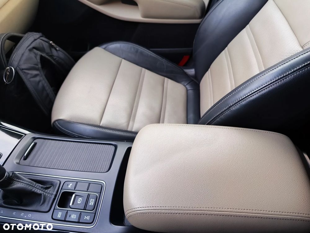 Kia Sorento 2.0 CRDI XL - 9