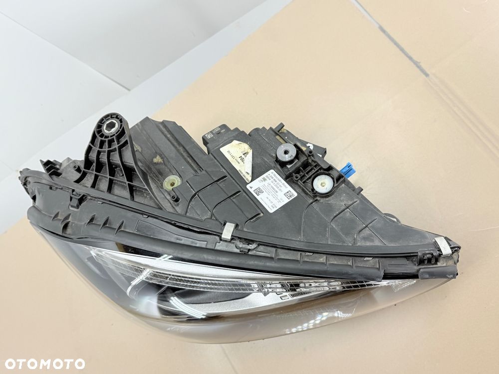 Reflektor lampa prawa C klasa A206 W206 DIGITAL - 3