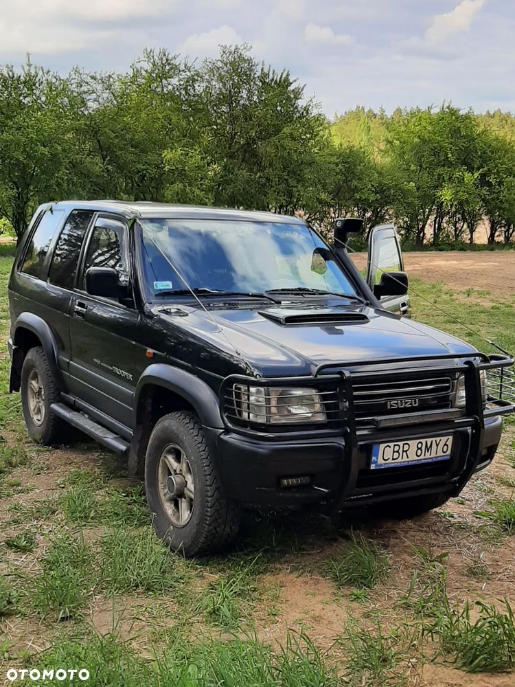 Isuzu Trooper - 1
