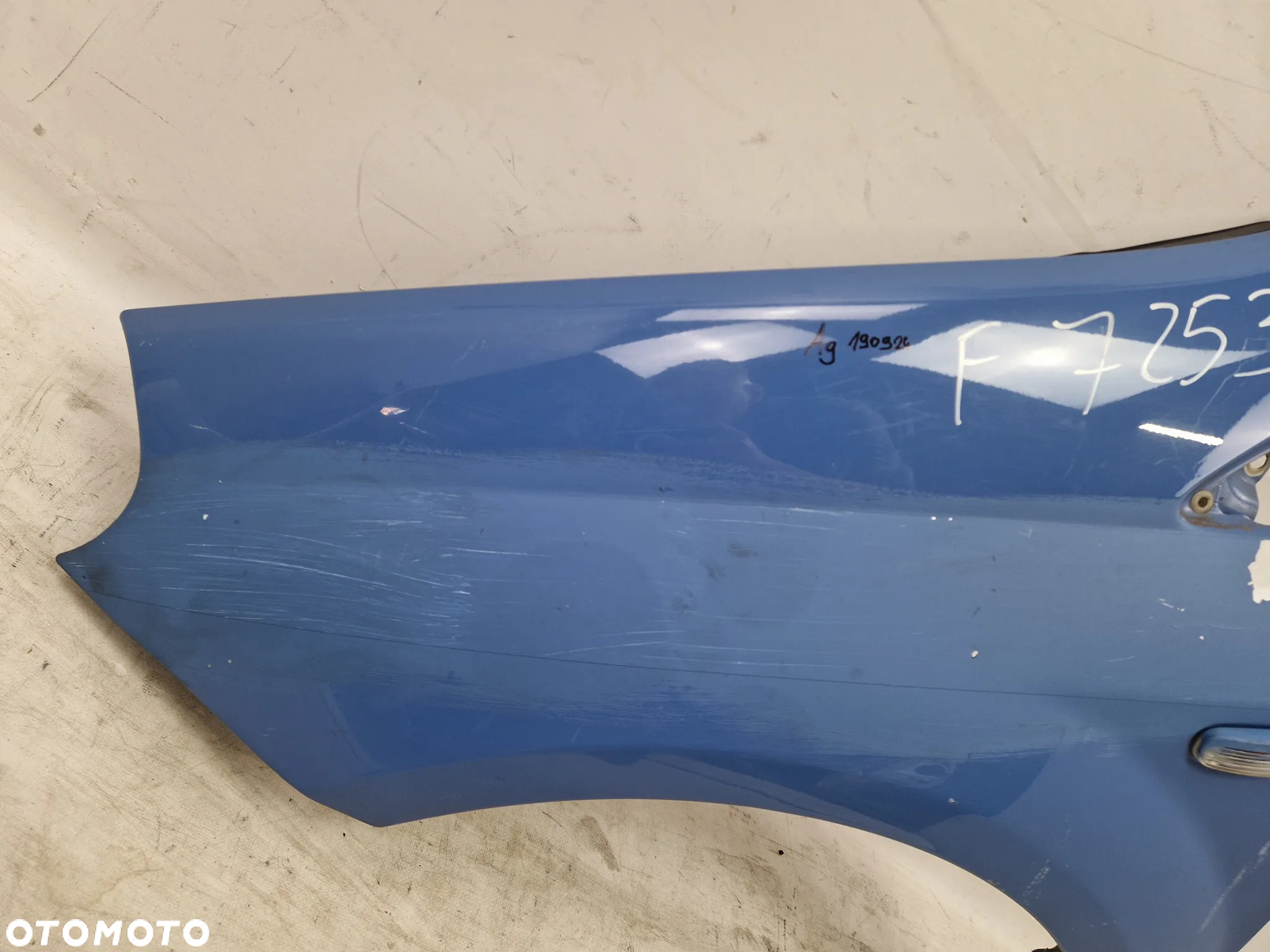 Błotnik przód przedni lewy Fiat Grande Punto - 2