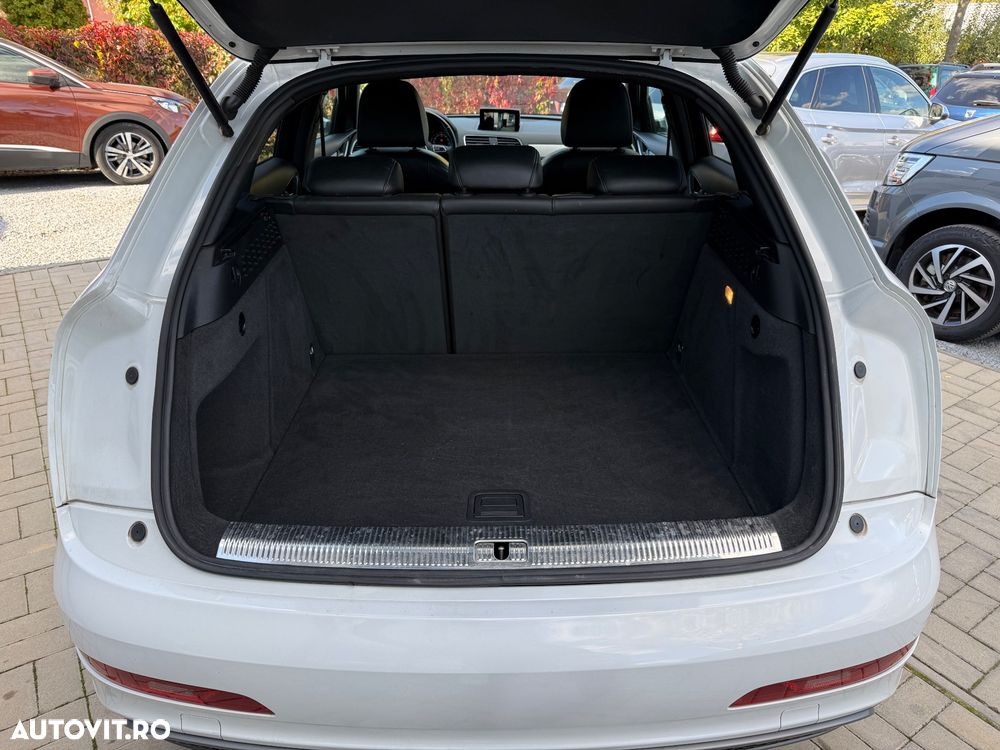 Audi Q3 - 19