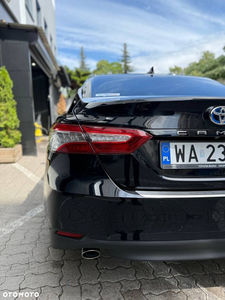 Toyota Camry Executive - 15