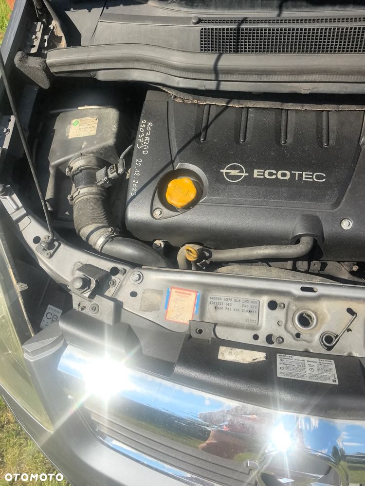 Opel Zafira 1.9 CDTI Essentia - 8