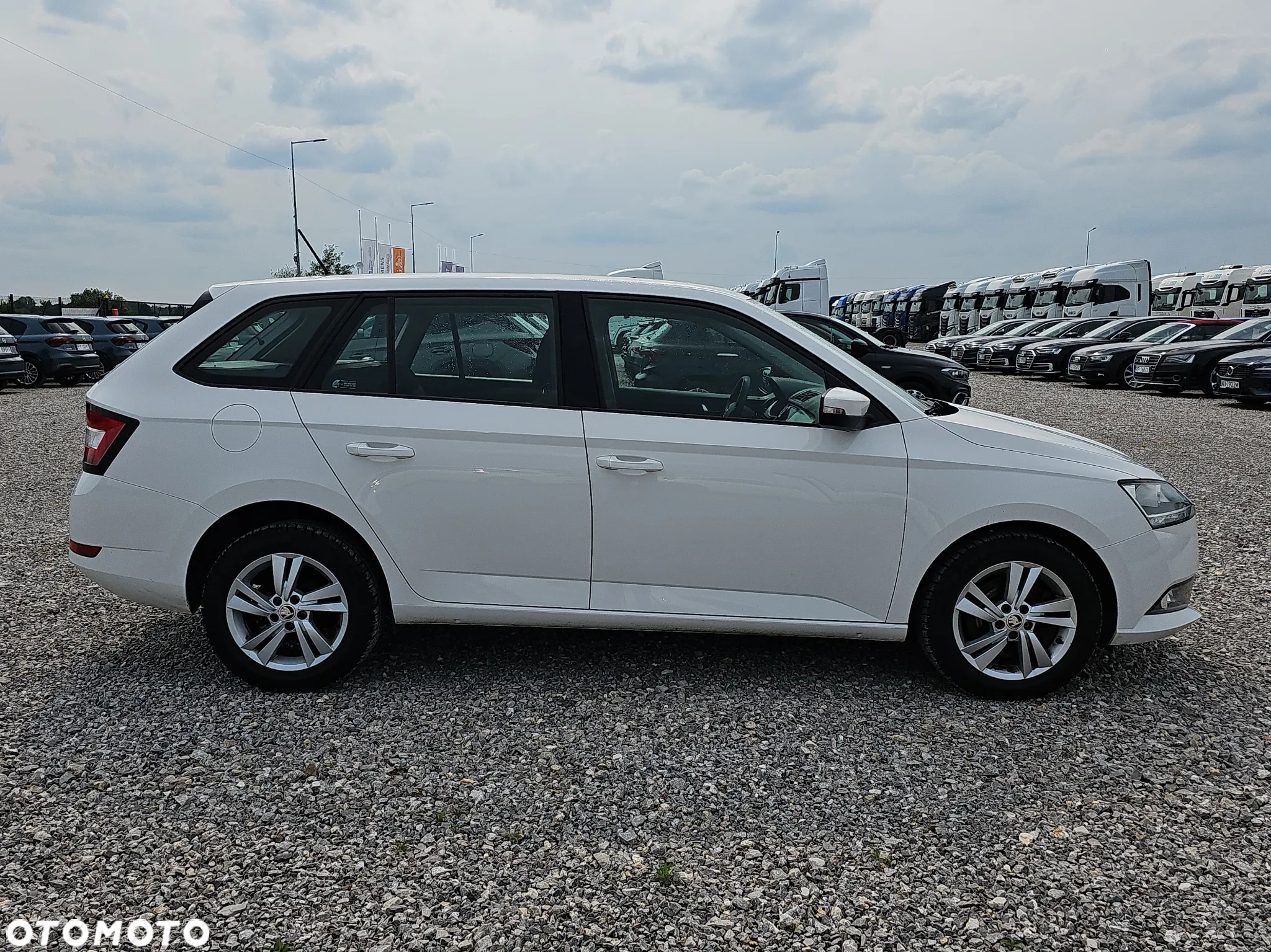 Skoda Fabia 1.0 TSI Ambition - 4