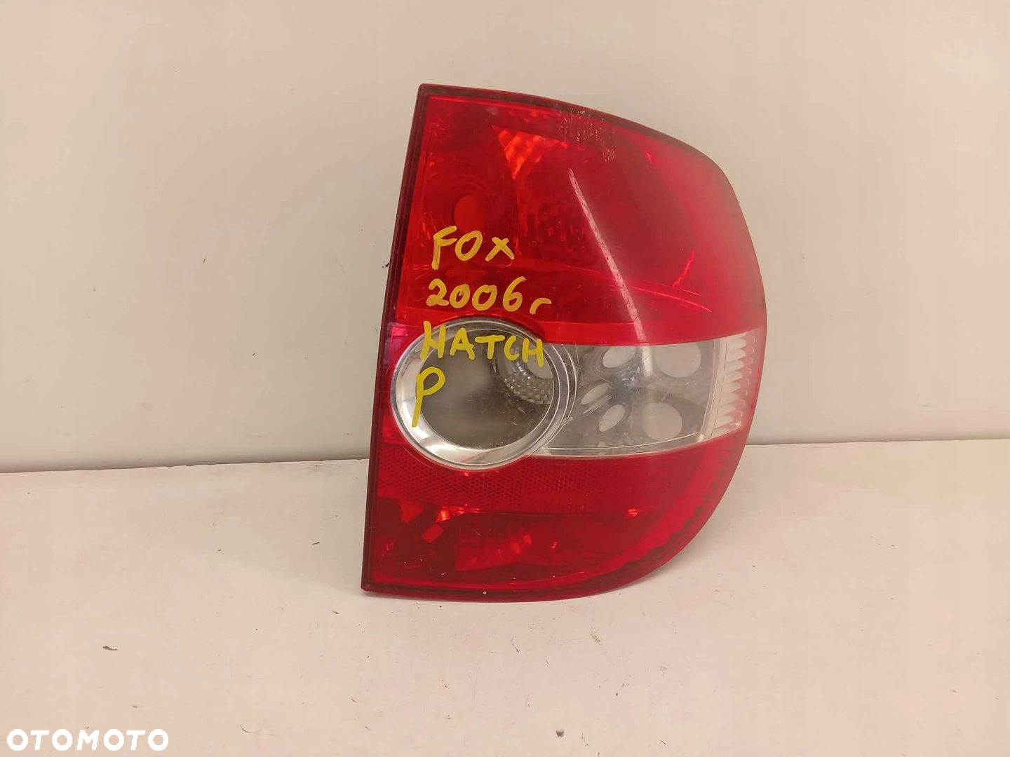 LAMPA PRAWA TYŁ TYLNA VW FOX 05-10 - 4