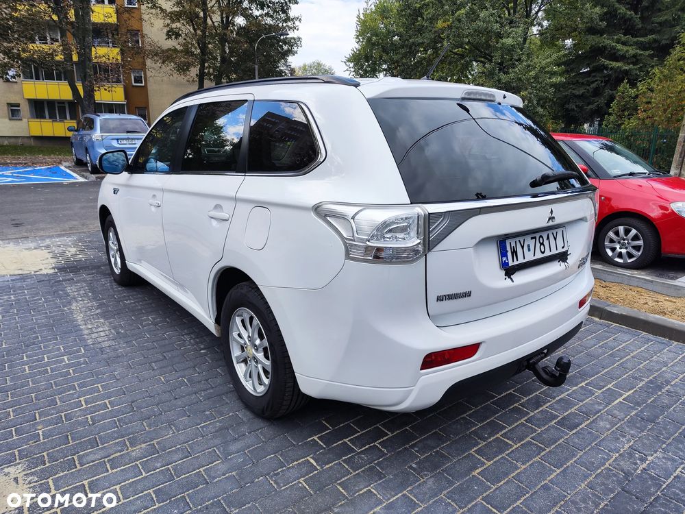 Mitsubishi Outlander 2.0 4WD - 4