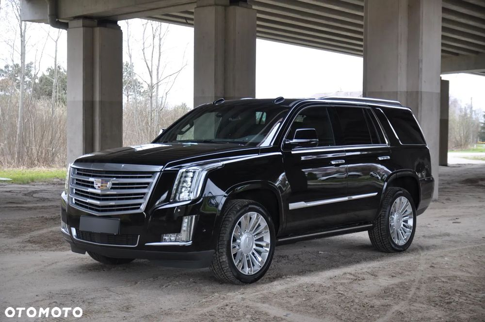 Cadillac Escalade - 6