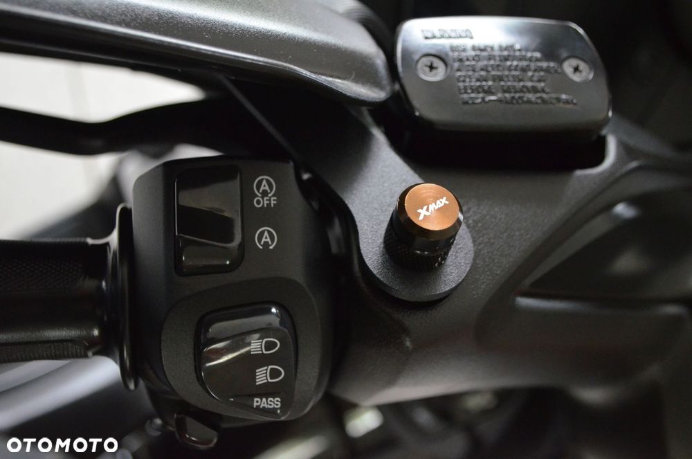 Yamaha X-max - 37