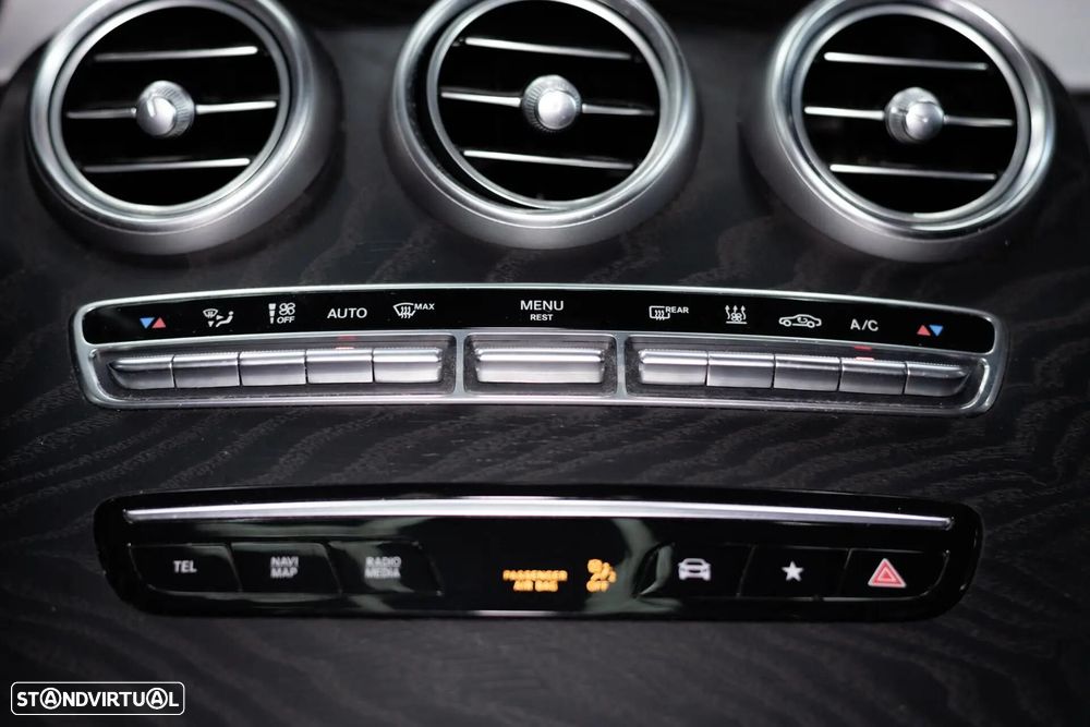 Mercedes-Benz GLC 300 e 4Matic - 37