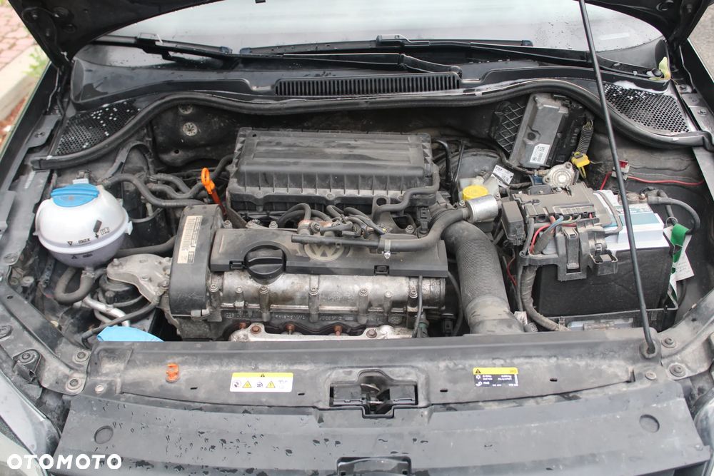 Volkswagen Polo 1.4 16V Highline - 15