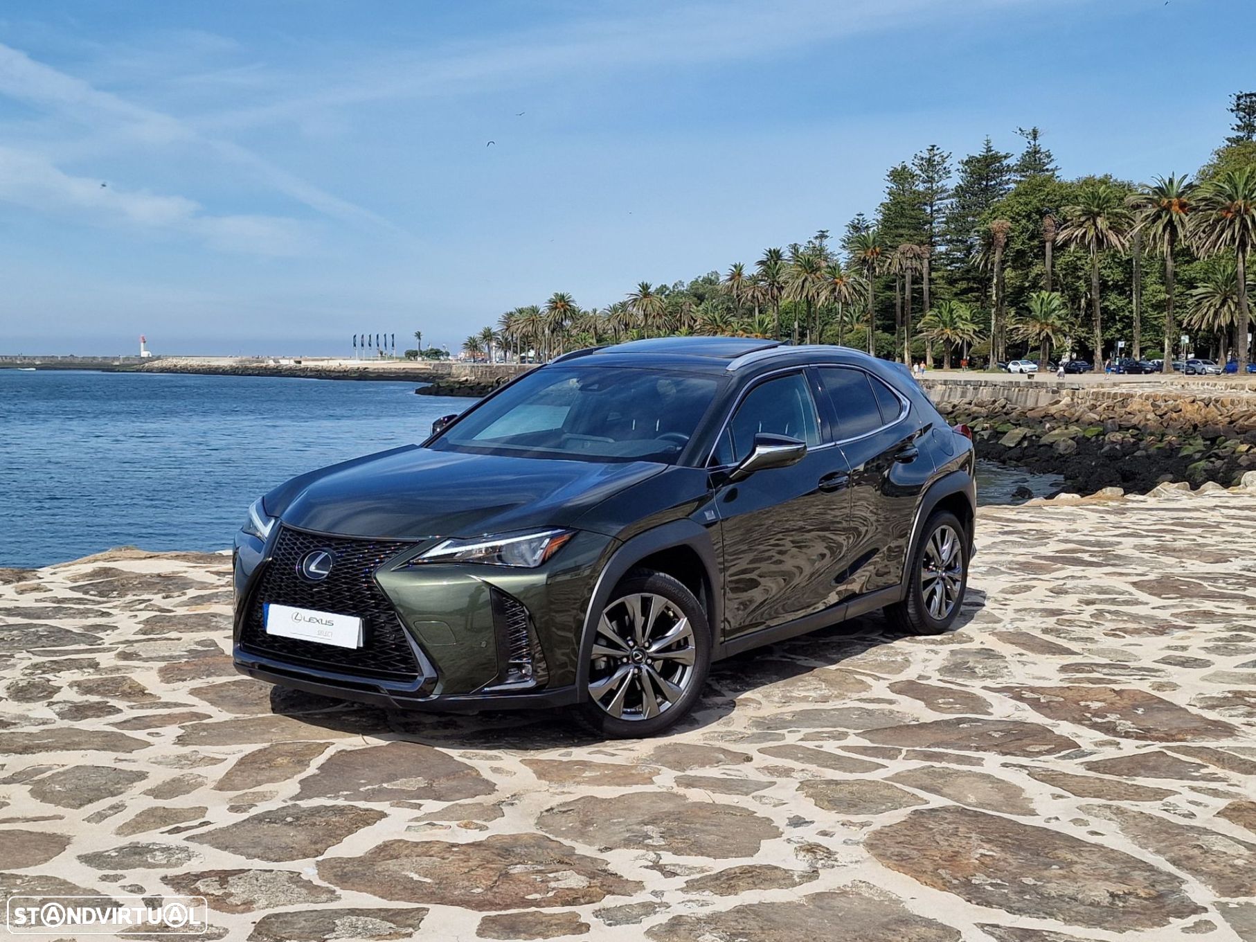 Lexus UX 250h Sport (Ecrã 12.3) - 1