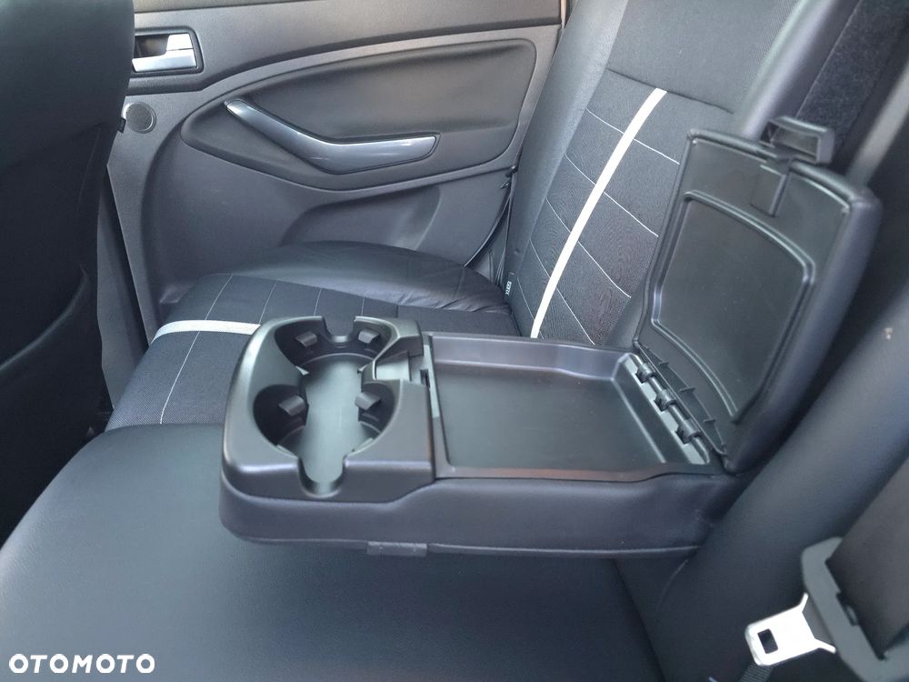 Ford Kuga 2.0 TDCi Titanium FWD - 24