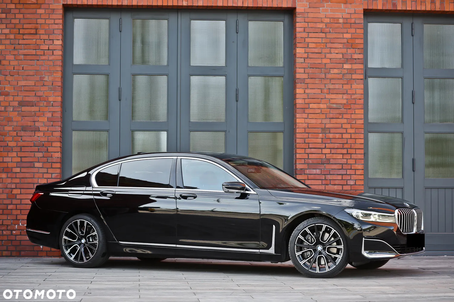 BMW Seria 7 750Li xDrive - 3