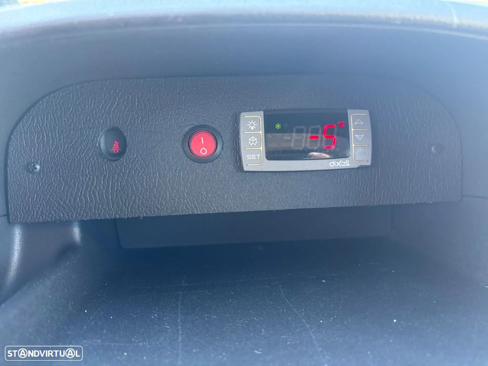 Renault KANGOO SISTEMA DE FRIO -5º - FRIO PARQUE - IVA DEDUTÍVEL - 29