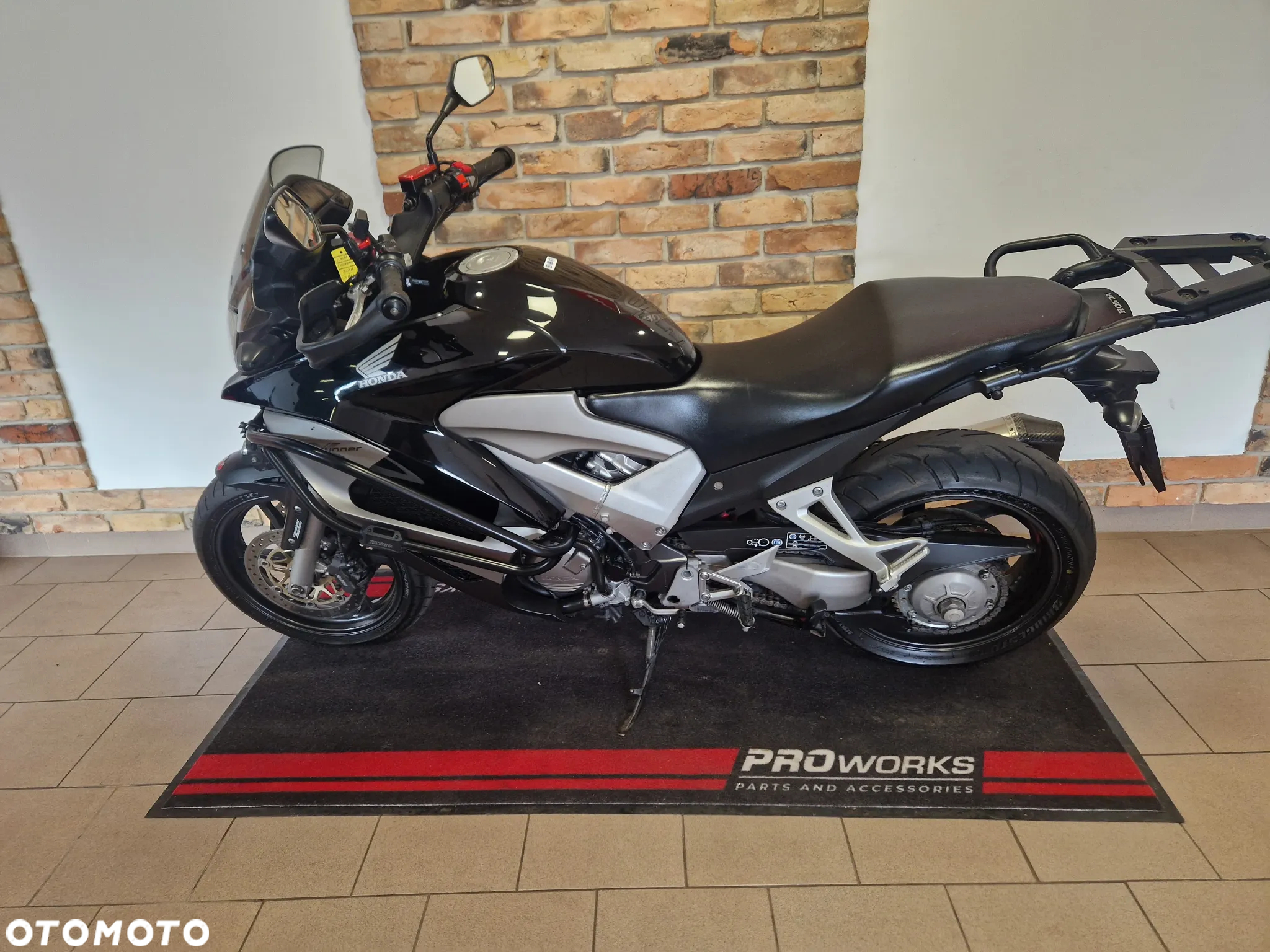 Honda VFR - 9