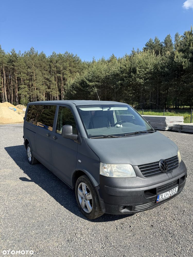 Volkswagen Transporter - 1