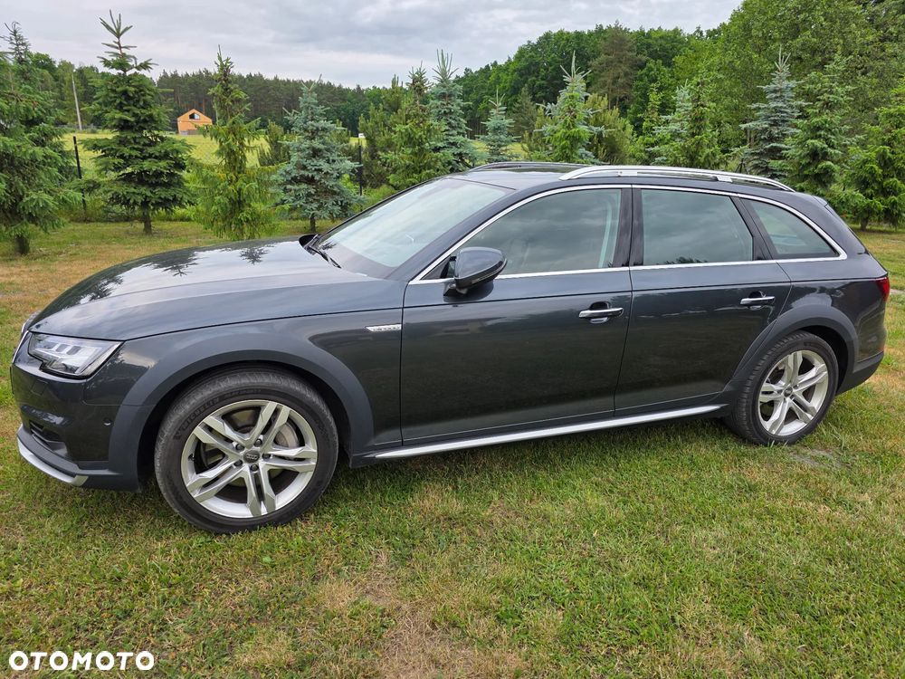 Audi A4 Allroad - 36