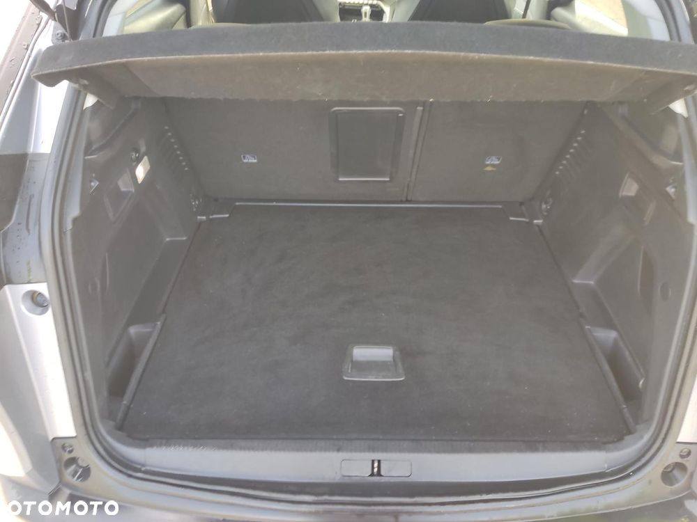 Peugeot 3008 1.2 PureTech mHEV GT S&S e-DCS6 - 9