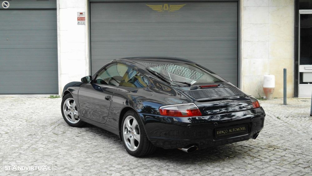 Porsche 911 (996) Carrera Coupé - 15
