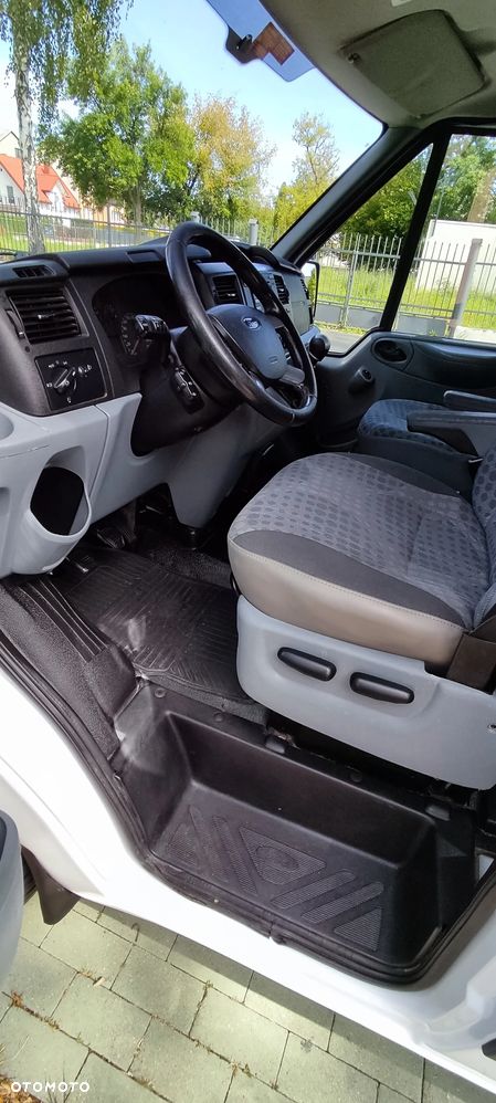 Ford Transit - 15