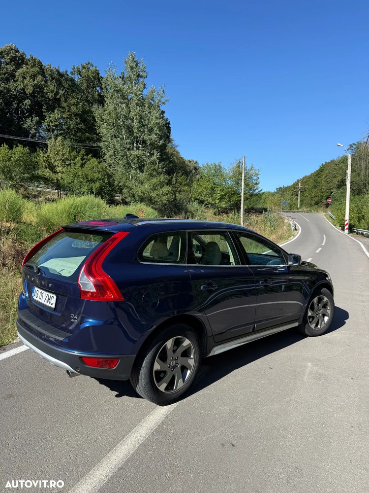 Volvo XC 60 D4 AWD Geartronic Ocean Race - 9