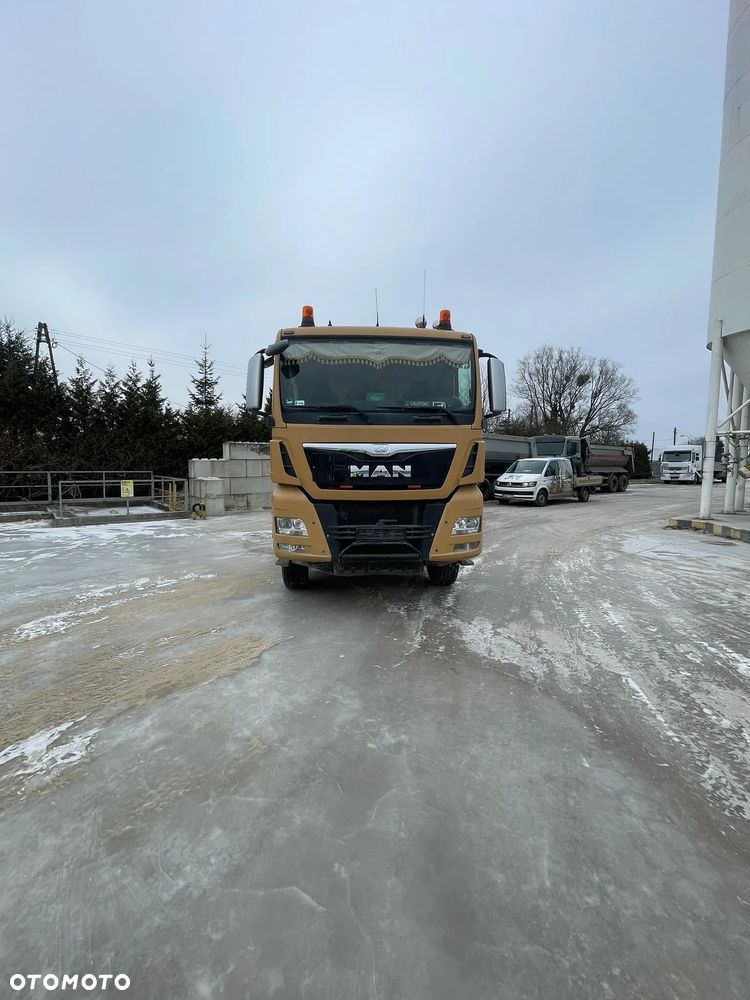 MAN TGX - 1