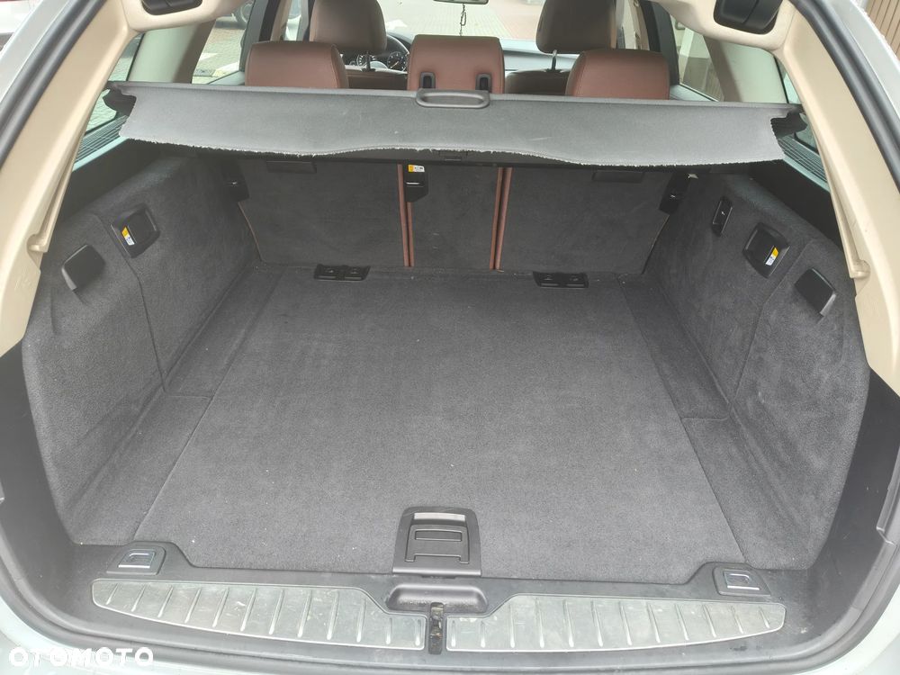 BMW Seria 5 520d xDrive - 26