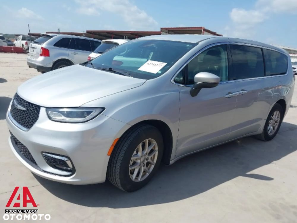 Chrysler Pacifica - 3